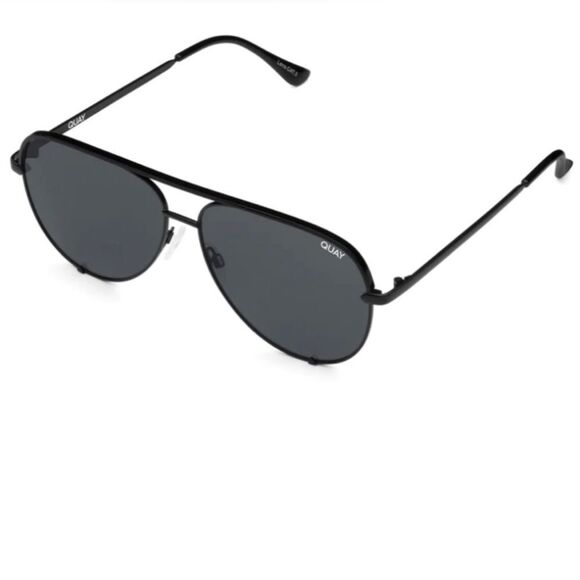 Quay NWT High Key mini polarized Black Smoke Sunglasses - Picture 2 of 3